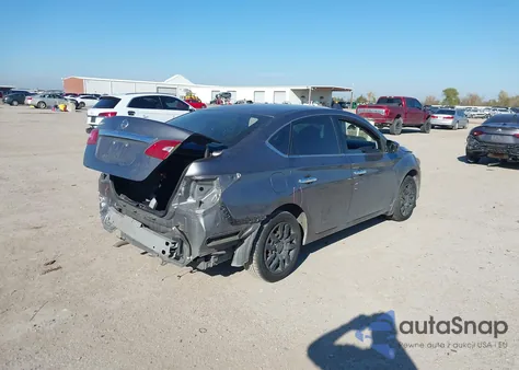 2017 Nissan Sentra S z USA, uszkodzony, nr VIN 3N1AB7AP7HY334534